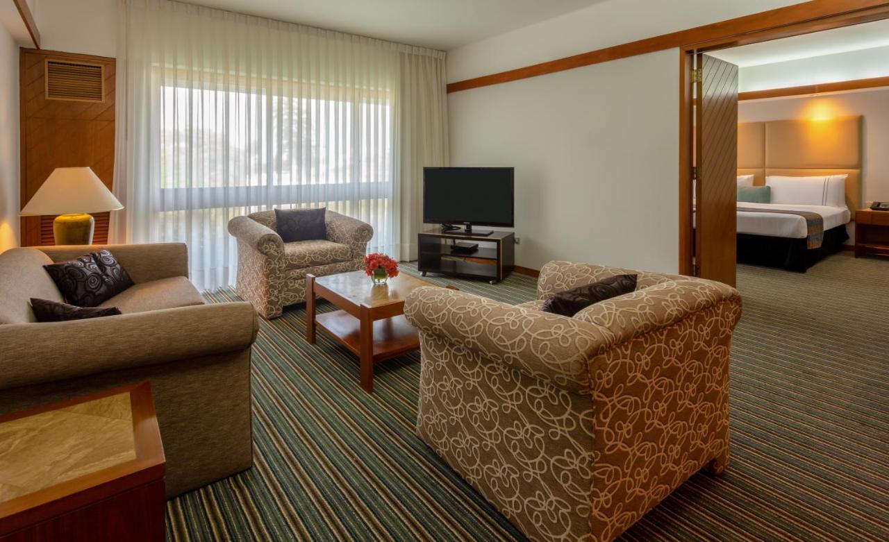 Sonesta Hotel El Olivar Lima Bagian luar foto Suite