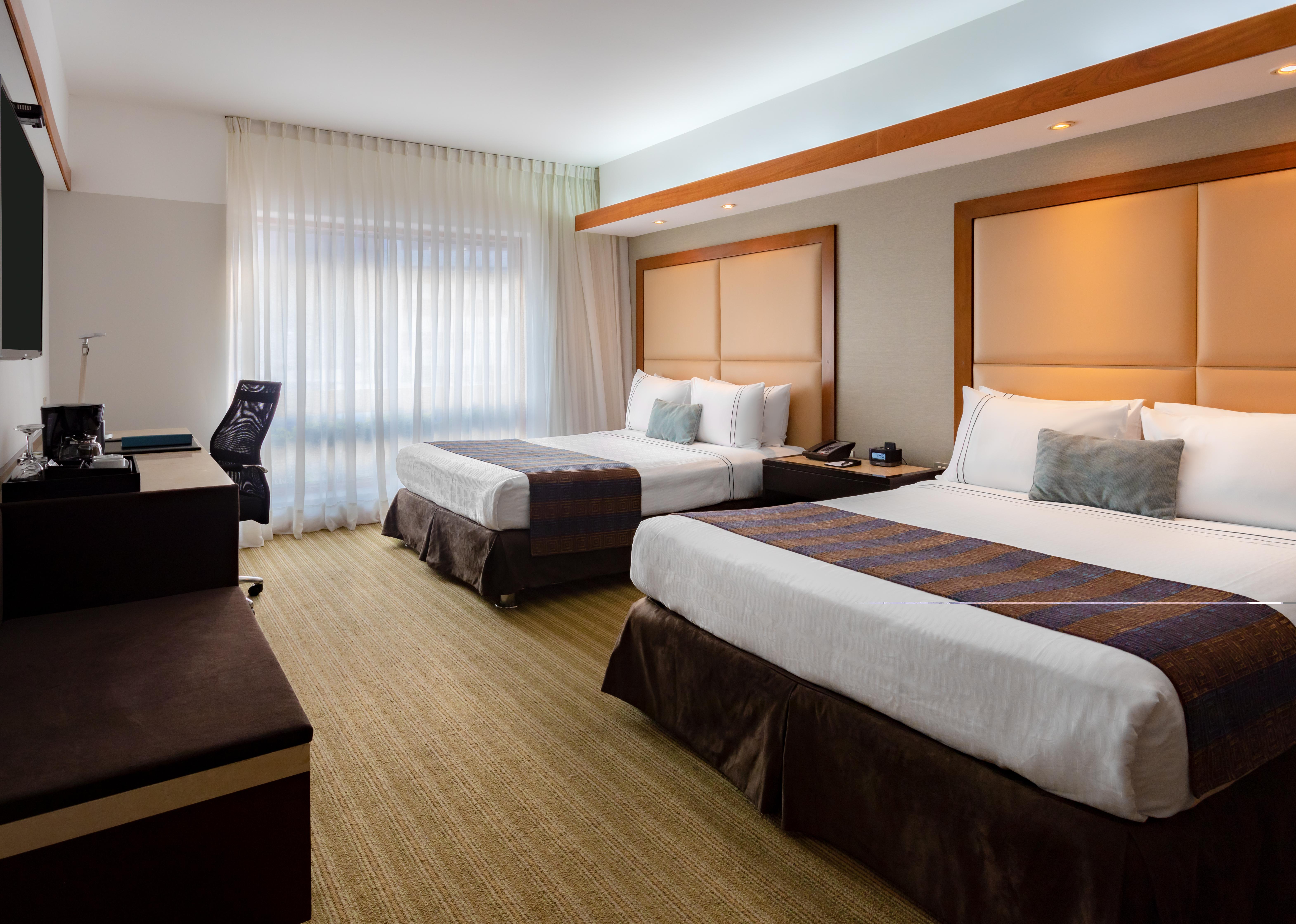 Sonesta Hotel El Olivar Lima Bagian luar foto A typical room at the hotel