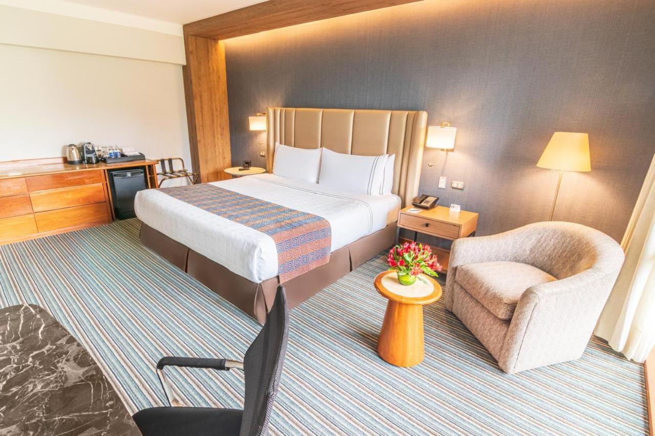 Sonesta Hotel El Olivar Lima Bagian luar foto